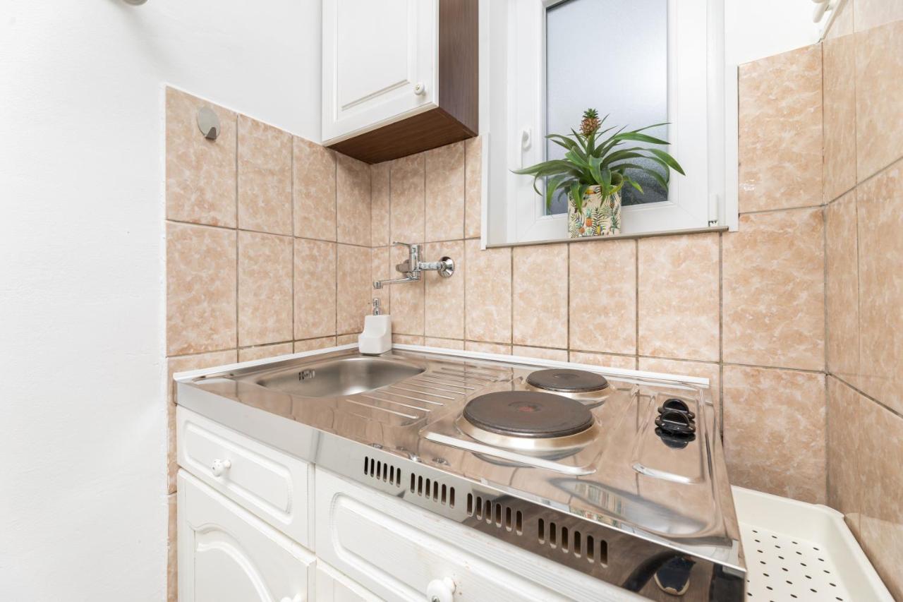 Apartments Aisa* Countryside Holiday Just 500M From The Beach! Krk Town Eksteriør billede
