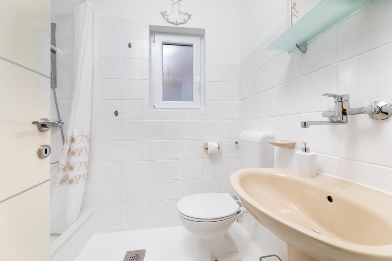 Apartments Aisa* Countryside Holiday Just 500M From The Beach! Krk Town Eksteriør billede